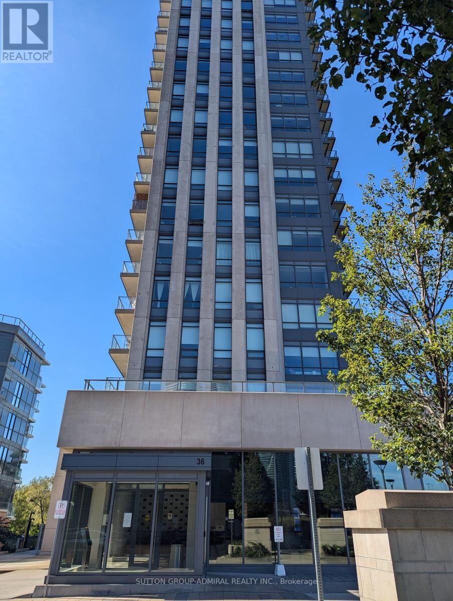 Property Photo:  36 Park Lawn Road 3804  ON M8V 0E5 
