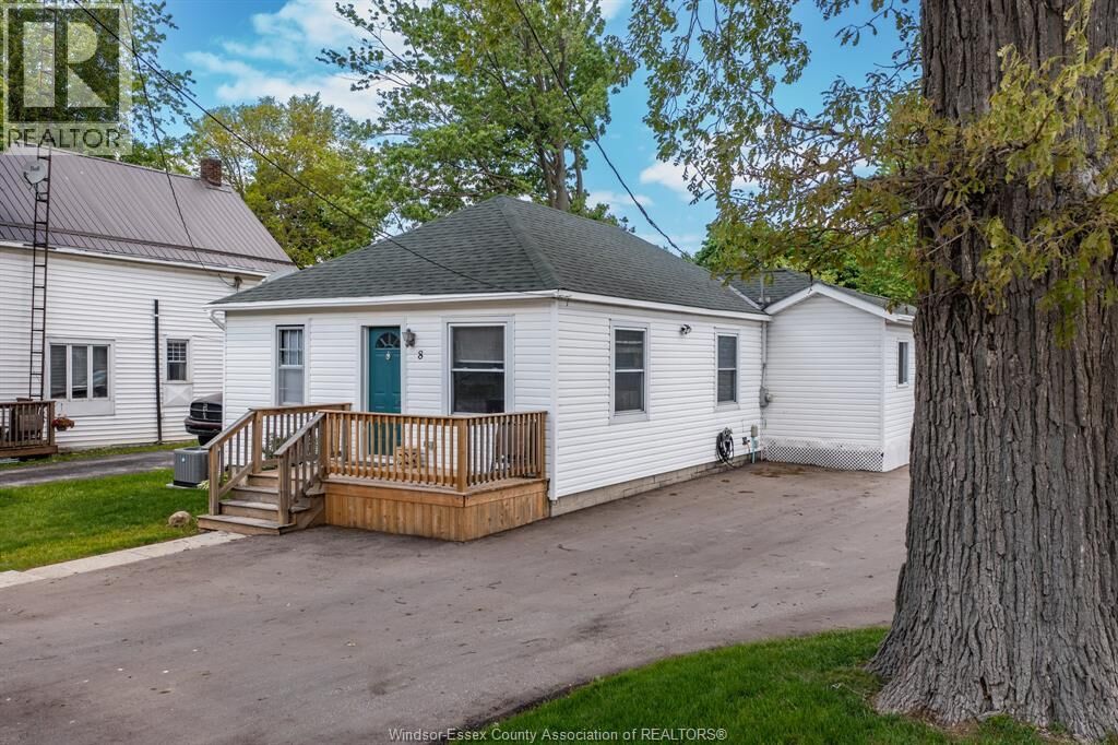 Property Photo:  8 Sarah Street  ON N0P 2K0 