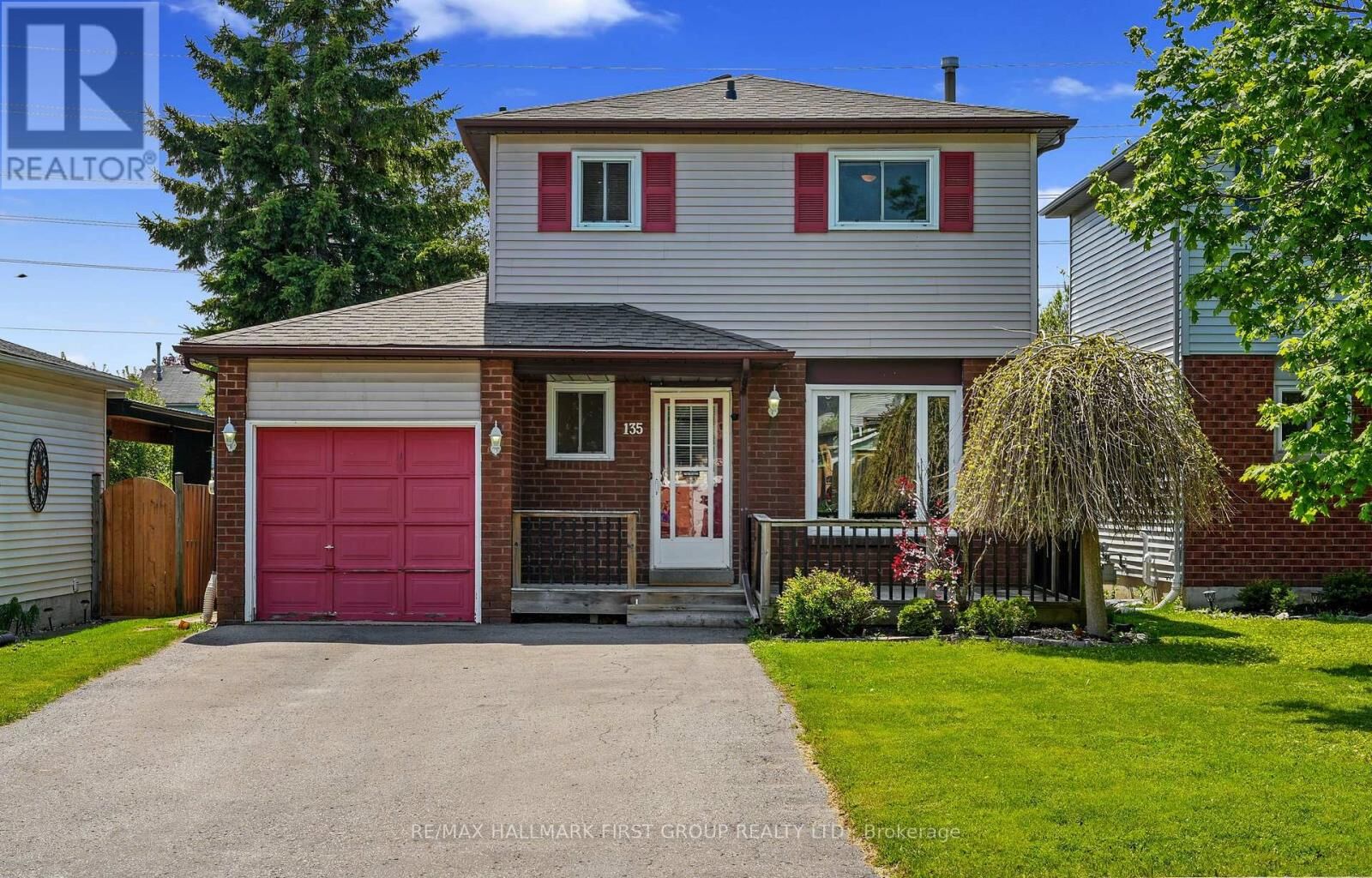 Property Photo:  135 Peacock Boulevard  ON L1A 4G3 