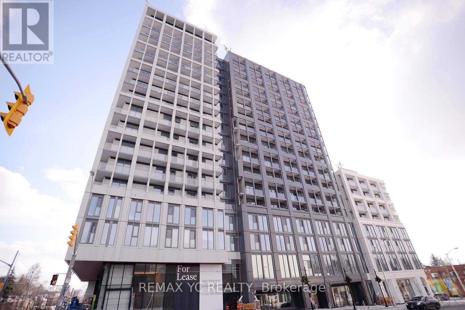 Property Photo: 2020 Bathurst Street 721 ON M5P 3L1