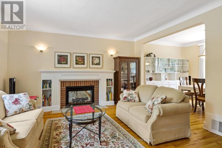 Property Photo: 30 Belgrave Road ON K1S 0M1