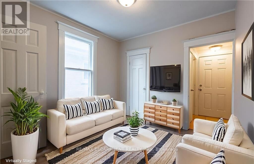 Property Photo: 89 Carrick Avenue 3 ON L8M 2W5
