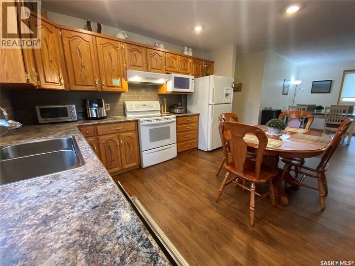 Property Photo:  19 Bull Crescent  SK S3N 3Y5 