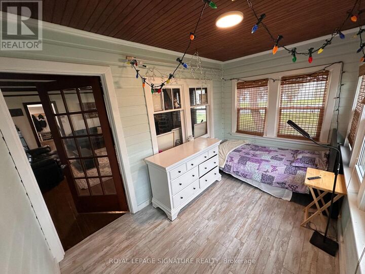 Property Photo:  663 Liverpool Road  ON L1W 1R5 