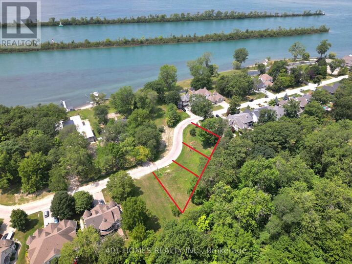 Property Photo:  271 Crystal Bay Drive East  ON N9V 4C4 