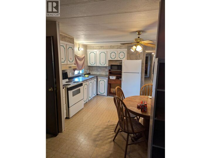 Property Photo:  3730 Lansdowne Crescent 35  BC V2N 2S5 