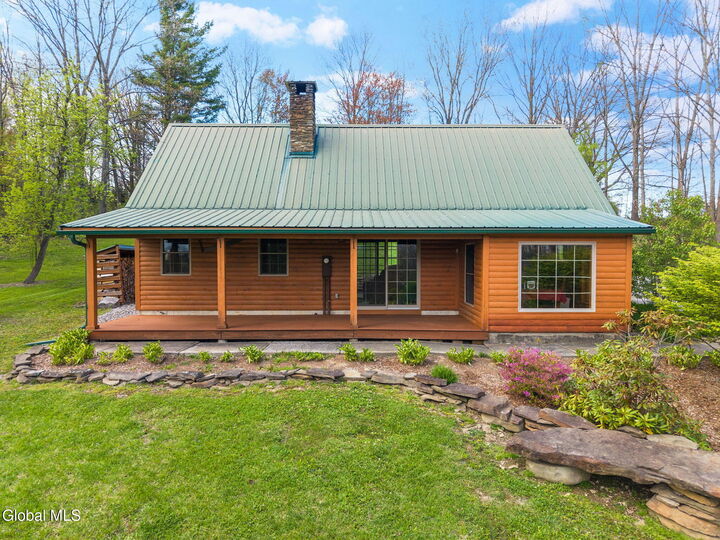 Property Photo:  284 Sprakers Road  NY 12160 