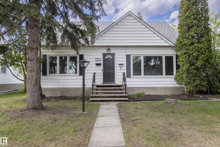 13716 115 Avenue NW — photo 1