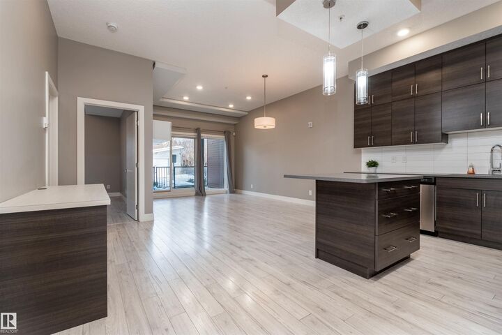Property Photo: 10006 83 Avenue NW 105 AB T6E 2C2