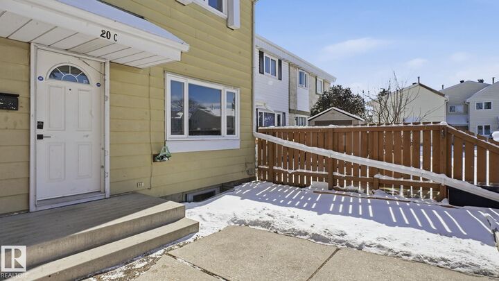 Property Photo:  20C Callingwood Court NW  AB T5T 0H5 