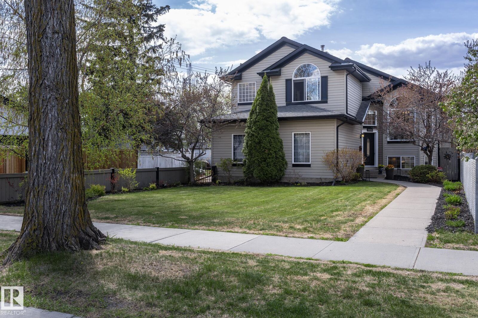 Property Photo: 10416 148 Street NW AB T5N 3G8