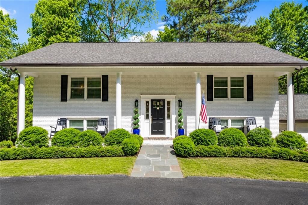 Property Photo:  4115 Glen Devon Drive NW Drive  GA 30327 
