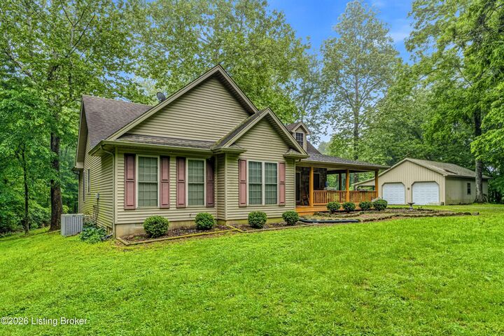 Property Photo: 8129 Bagdad Rd KY 40003