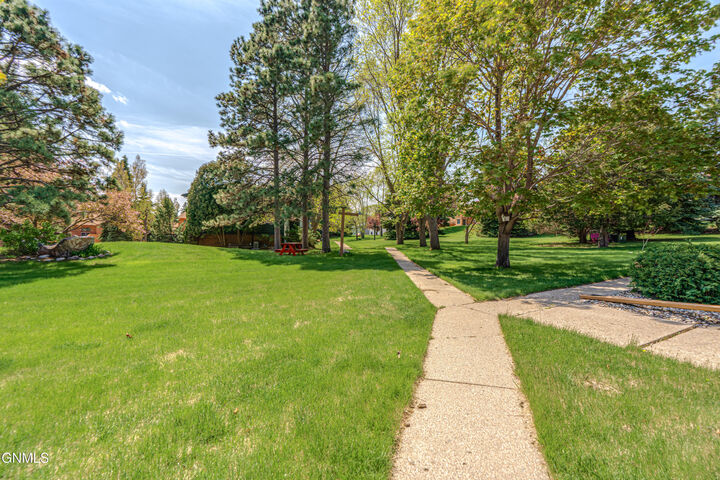Property Photo: 3130 Manitoba Lane ND 58503