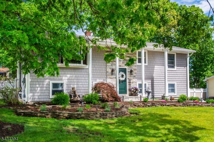Property Photo:  42 Summit Rd  NJ 07438 