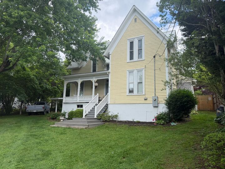 Property Photo: 283 Webster St WV 24910