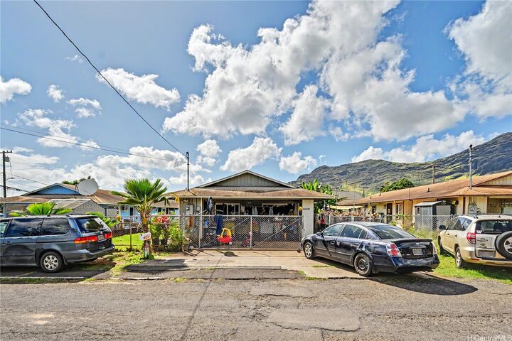 Property Photo: 84-204 Ala Naauao Place HI 96792