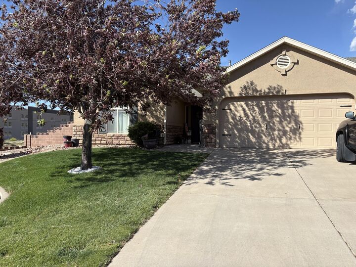 Property Photo: 1397 S Southern View Dr UT 84720