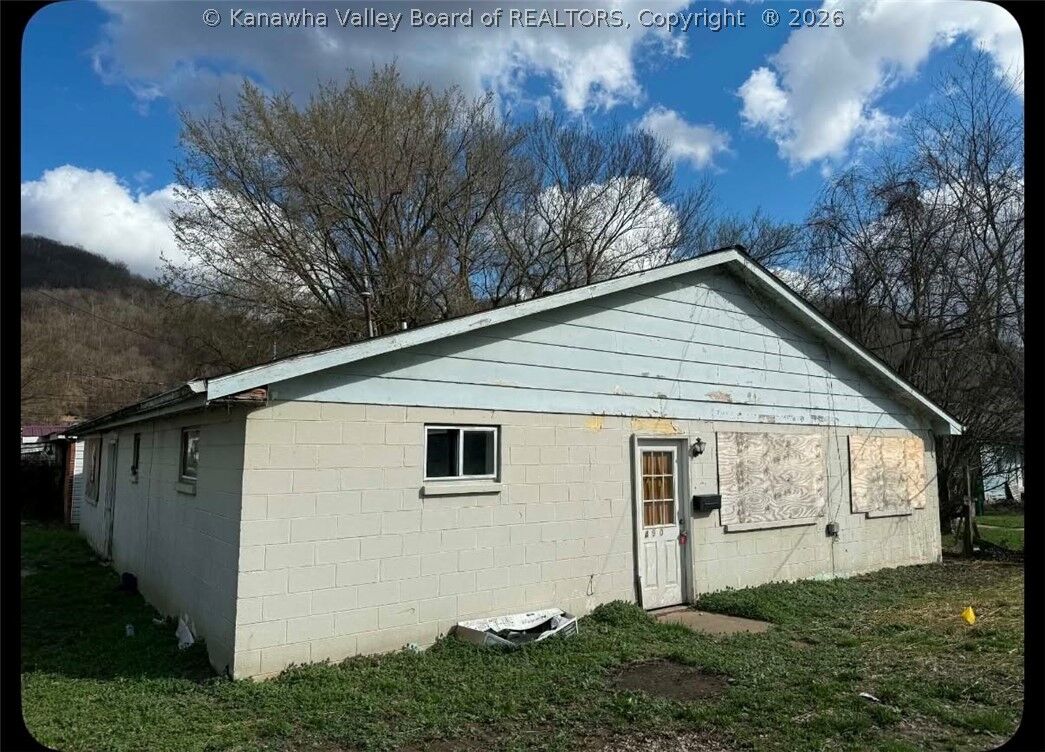 Property Photo:  4902 Raven Drive  WV 25306 