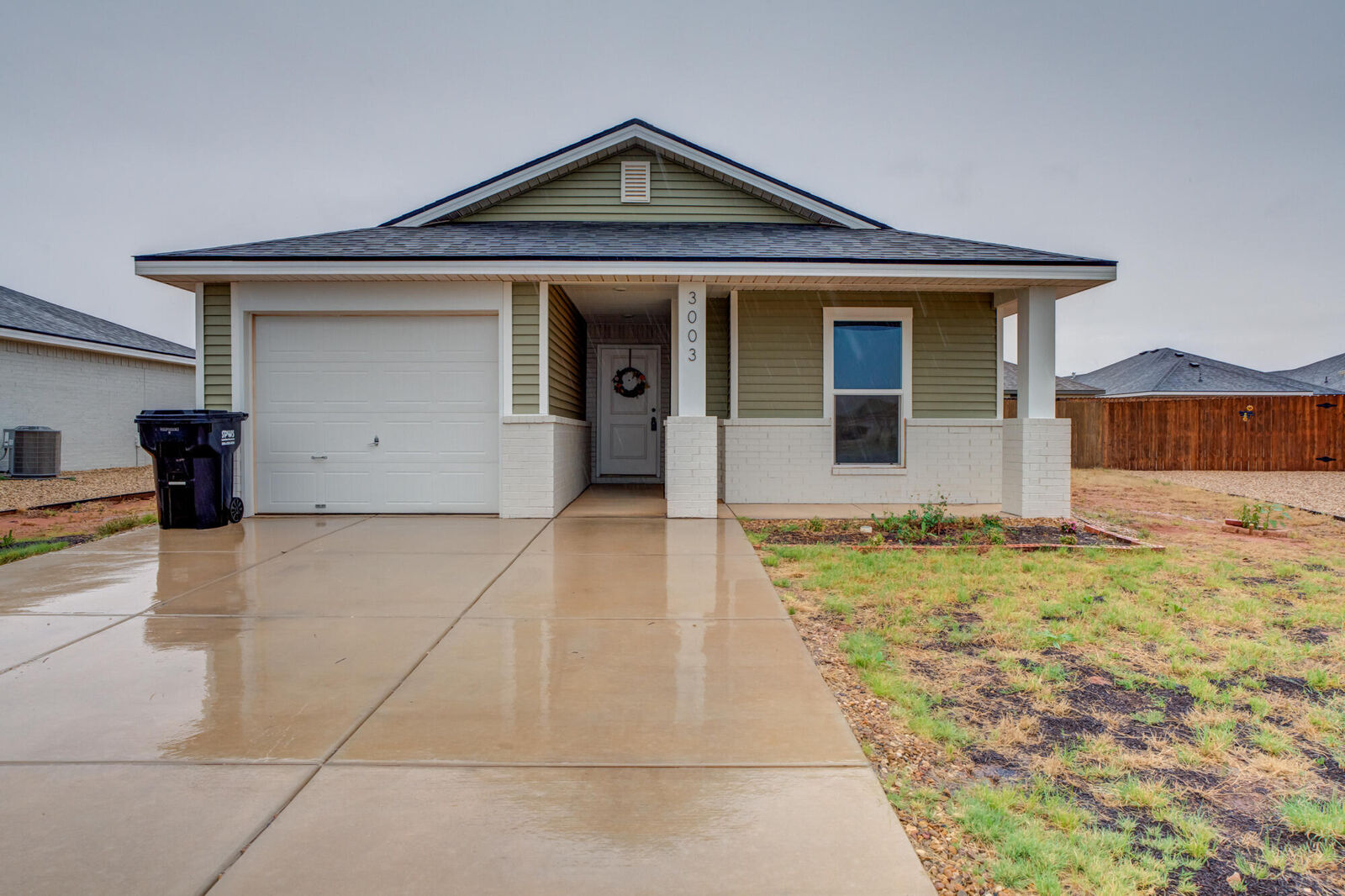 Property Photo: 3003 Aberdeen Avenue TX 79382