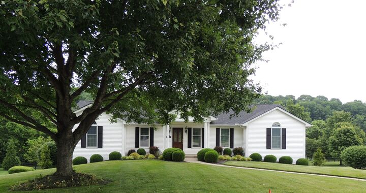 Property Photo: 104 Bradburn Court KY 40601
