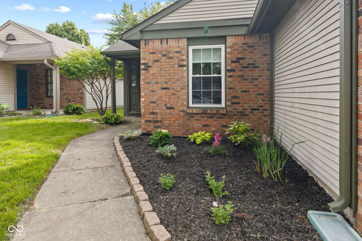 Property Photo:  4109 Eagle Cove East Drive  IN 46254 