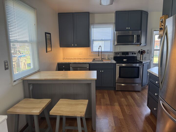 Property Photo:  405 NW 24th Ave  ND 58703 