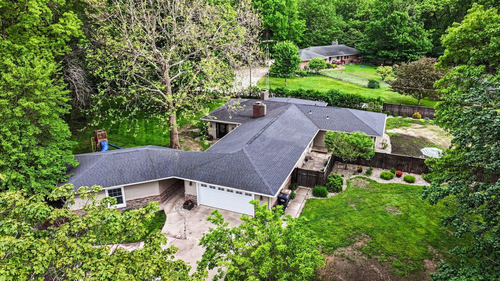 Property Photo: 1086 Brunn Avenue MI 49085