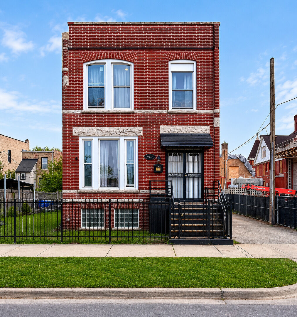 Property Photo: 2671 W Maypole Avenue IL 60612