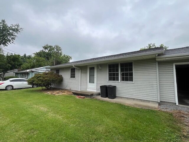 Property Photo:  717 N 21st Street  IL 62948 