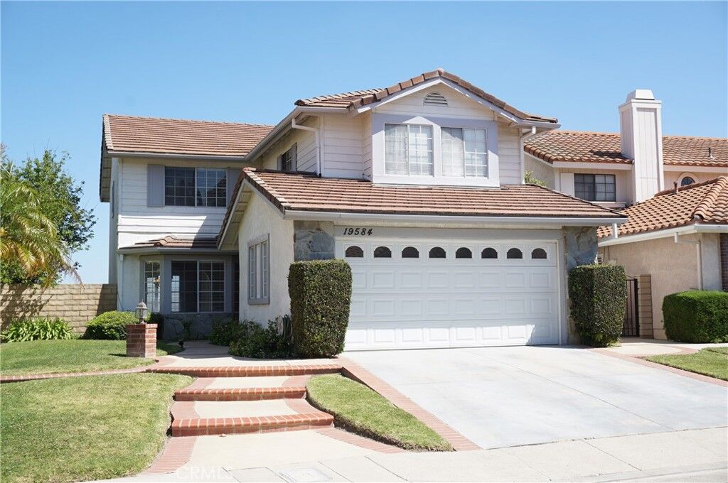 Property Photo: 19584 Shadow Glen Circle CA 91326