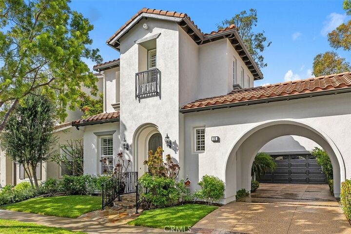 Property Photo: 25 Carpenteria CA 92602