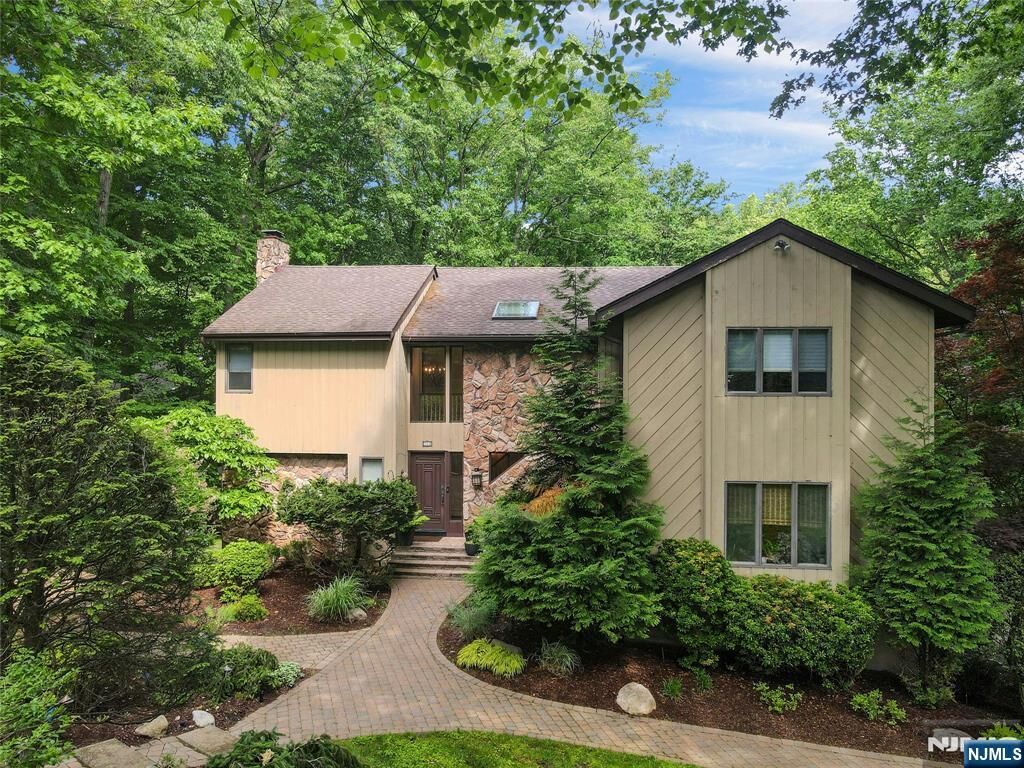 Property Photo: 364 Canterbury Lane NJ 07481