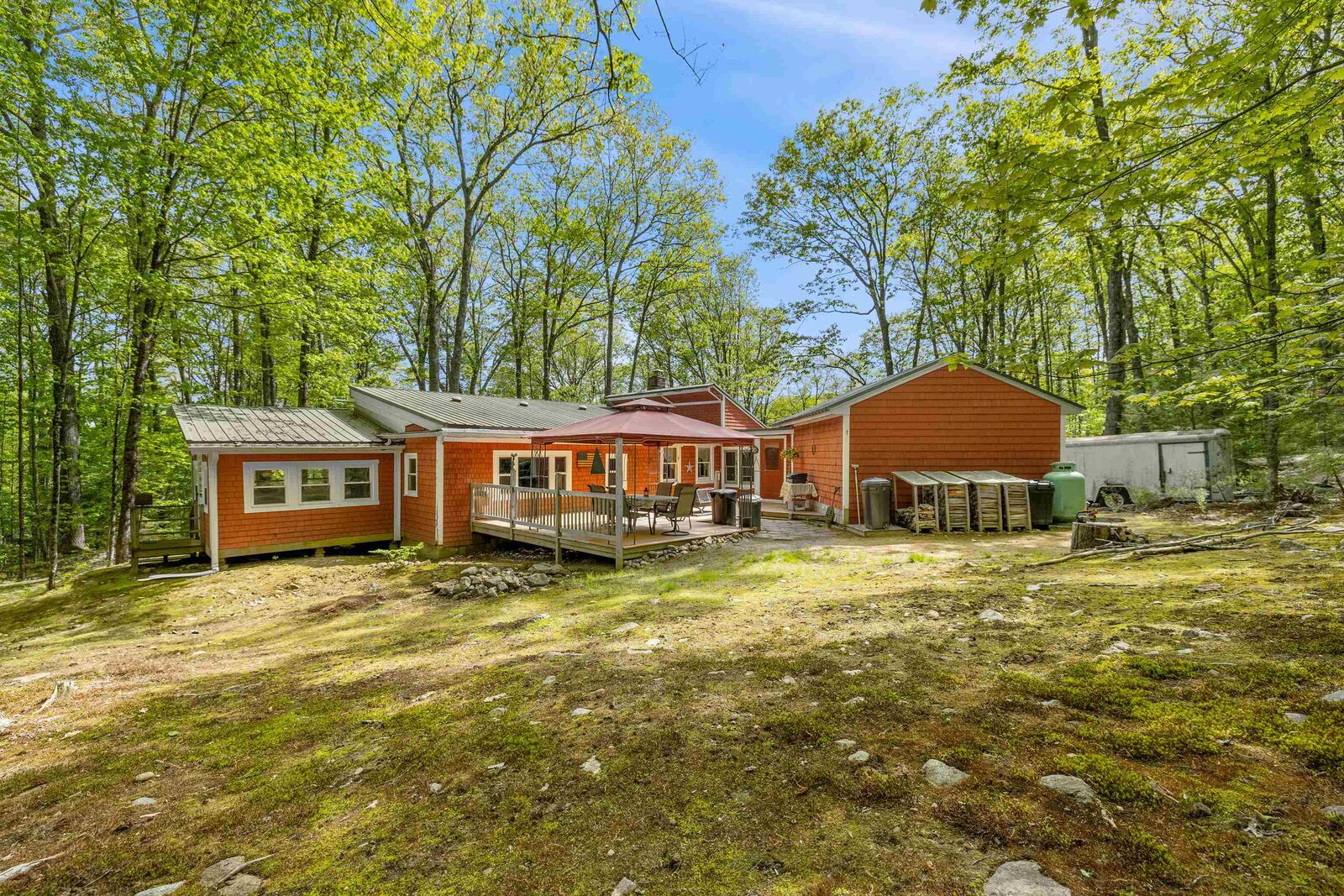 Property Photo: 9 Red Oak Road NH 03218