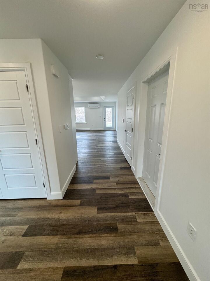 Property Photo: 10 Elizabeth Avenue NS B0N 2T0