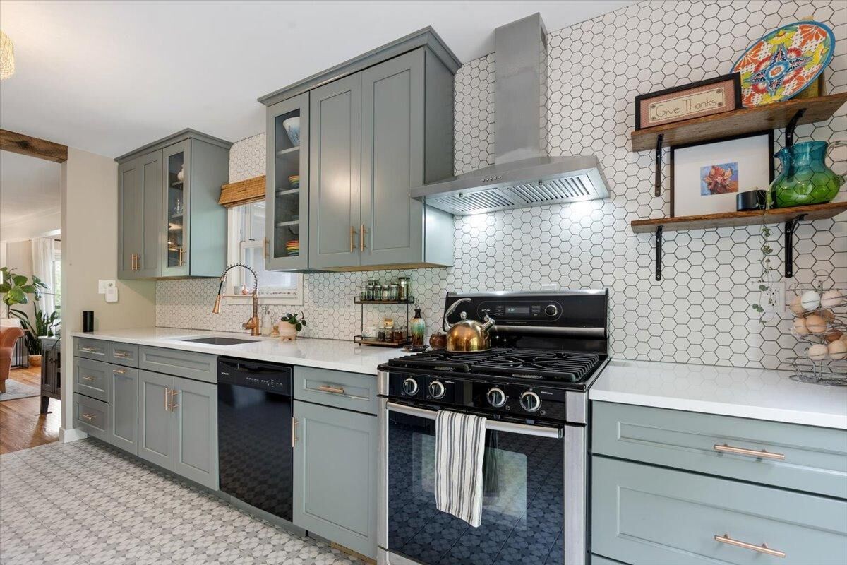 Property Photo: 425 County Road 19 MN 55364