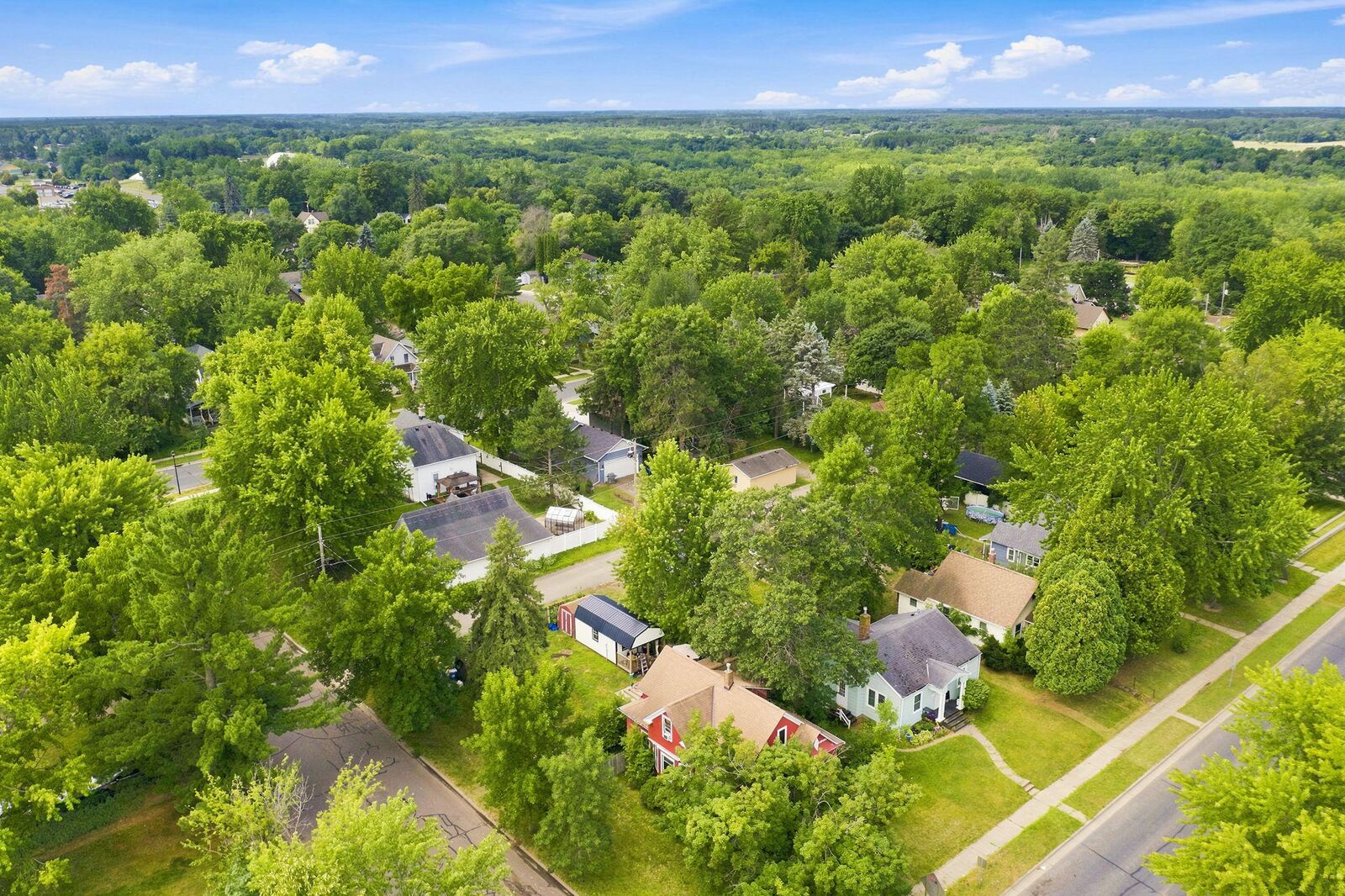 Property Photo: 609 2nd Avenue SW MN 55008