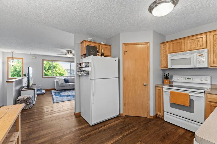 Property Photo: 6928 91st Street NE MN 55362