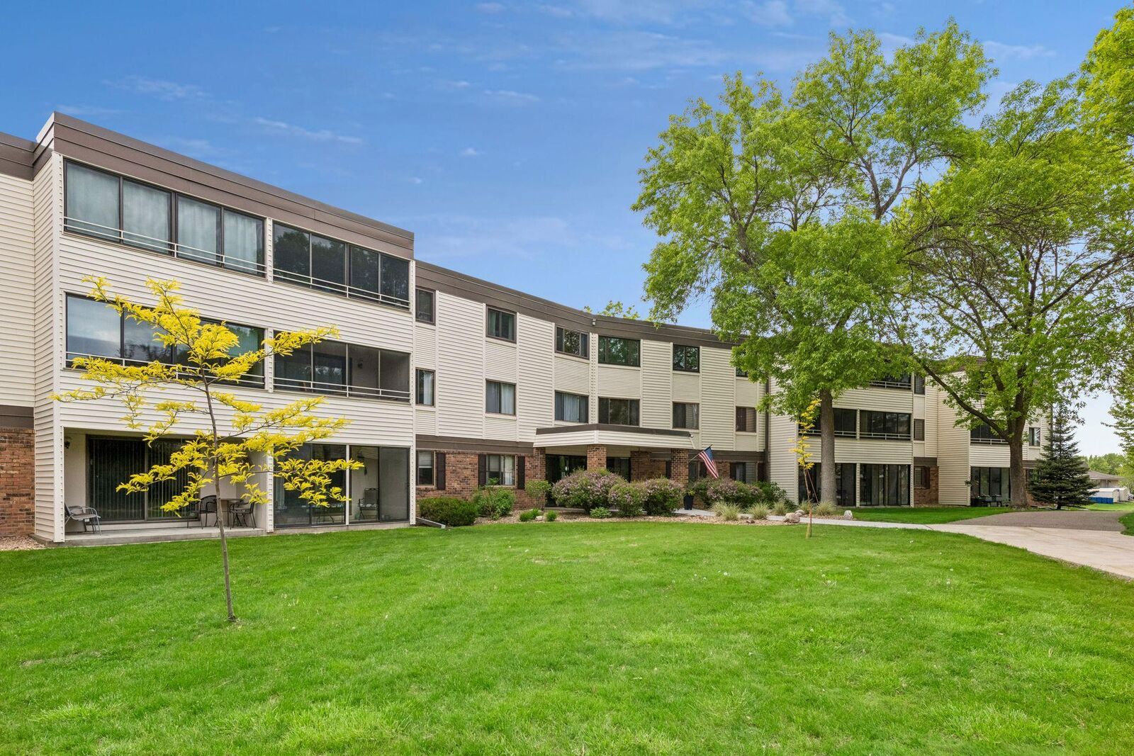 Property Photo:  10600 43rd Avenue N 201  MN 55442 