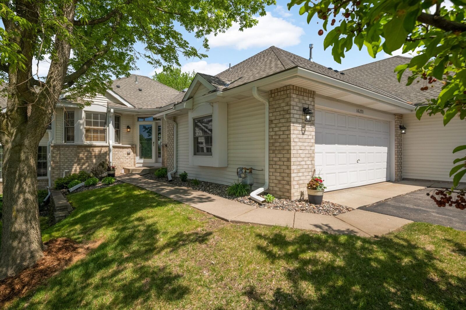 Property Photo:  16270 Crystal Hills Drive  MN 55044 