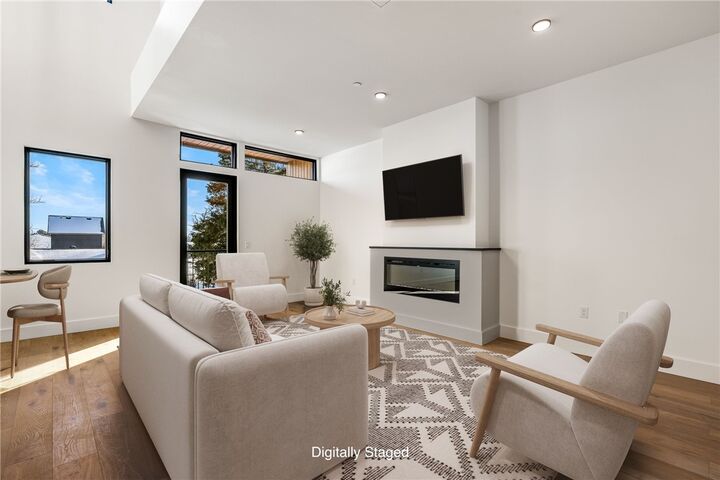Property Photo:  905 SE 4th Street 210  AR 72712 