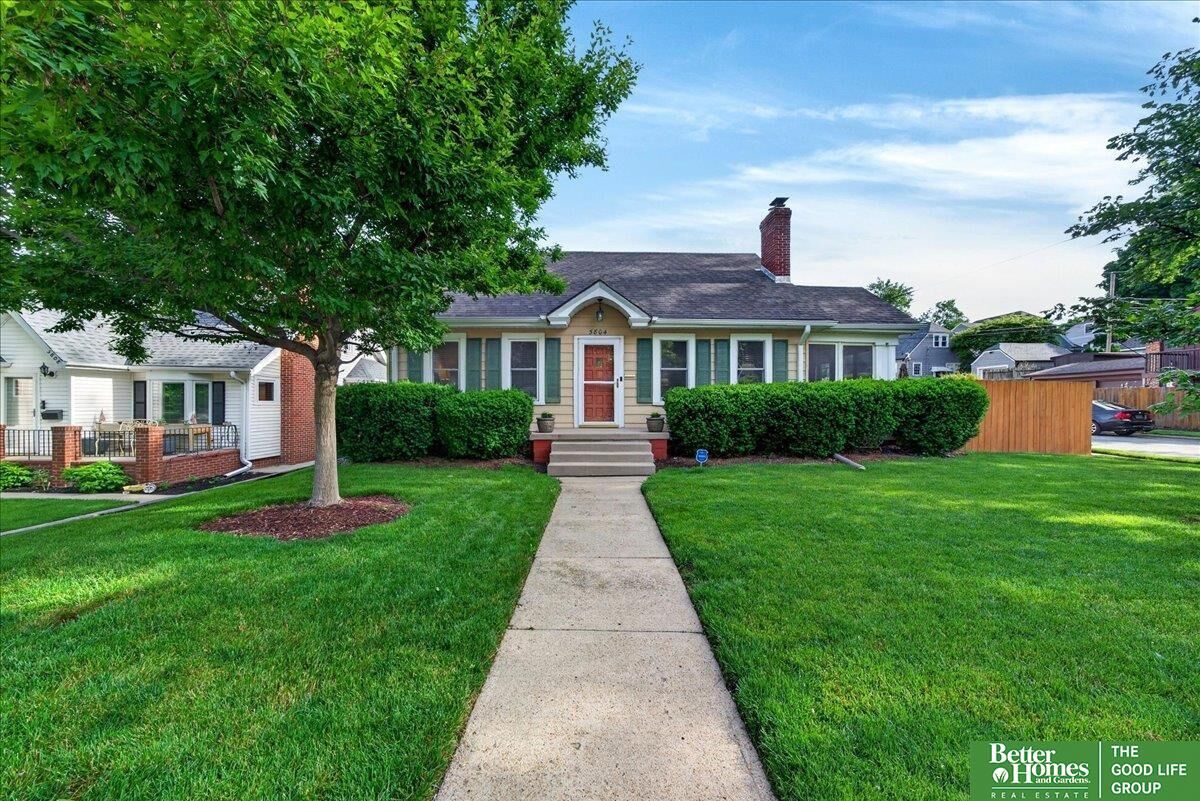 Property Photo: 5804 Briggs Street NE 68106