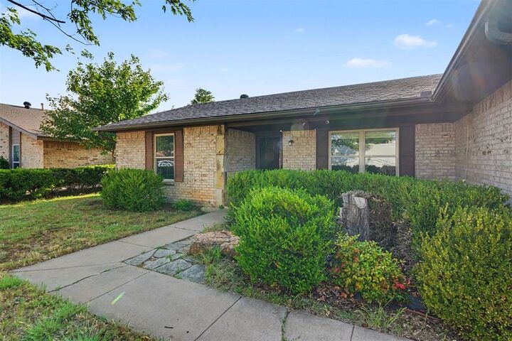 Property Photo:  717 Windsor Drive  OK 73521 