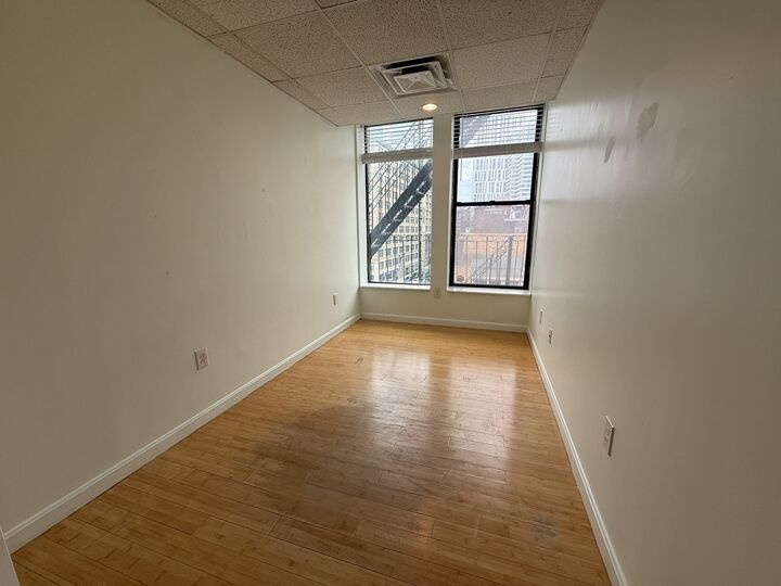 Property Photo:  72 Kneeland 503  MA 02111 
