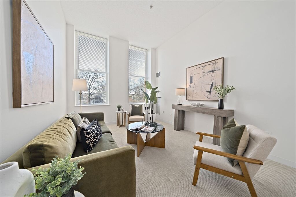 Property Photo:  76 Elm St 114  MA 02130 