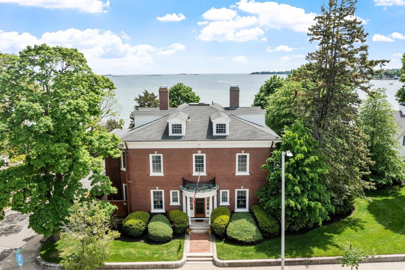 Property Photo:  89 Lothrop Street  MA 01915 
