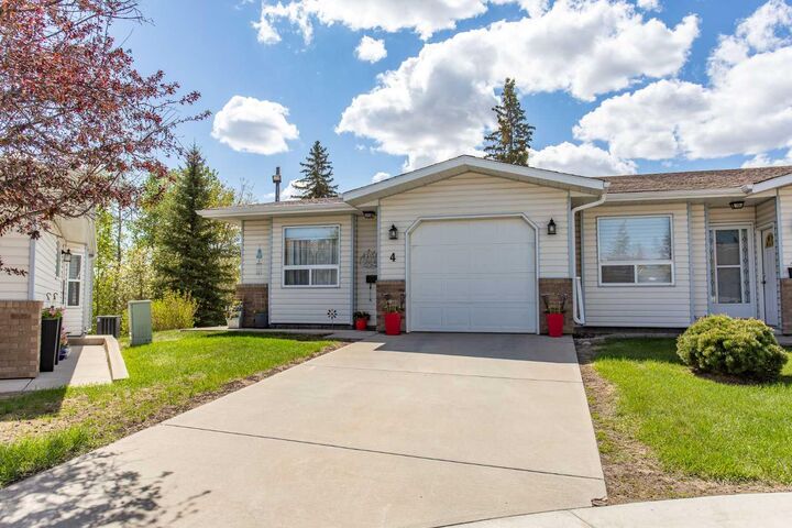 Property Photo:  5125 62 Street 4  AB T4N 6Y3 
