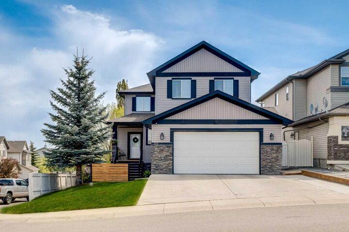 Property Photo: 335 Morningside Crescent SW AB T4B 0C1