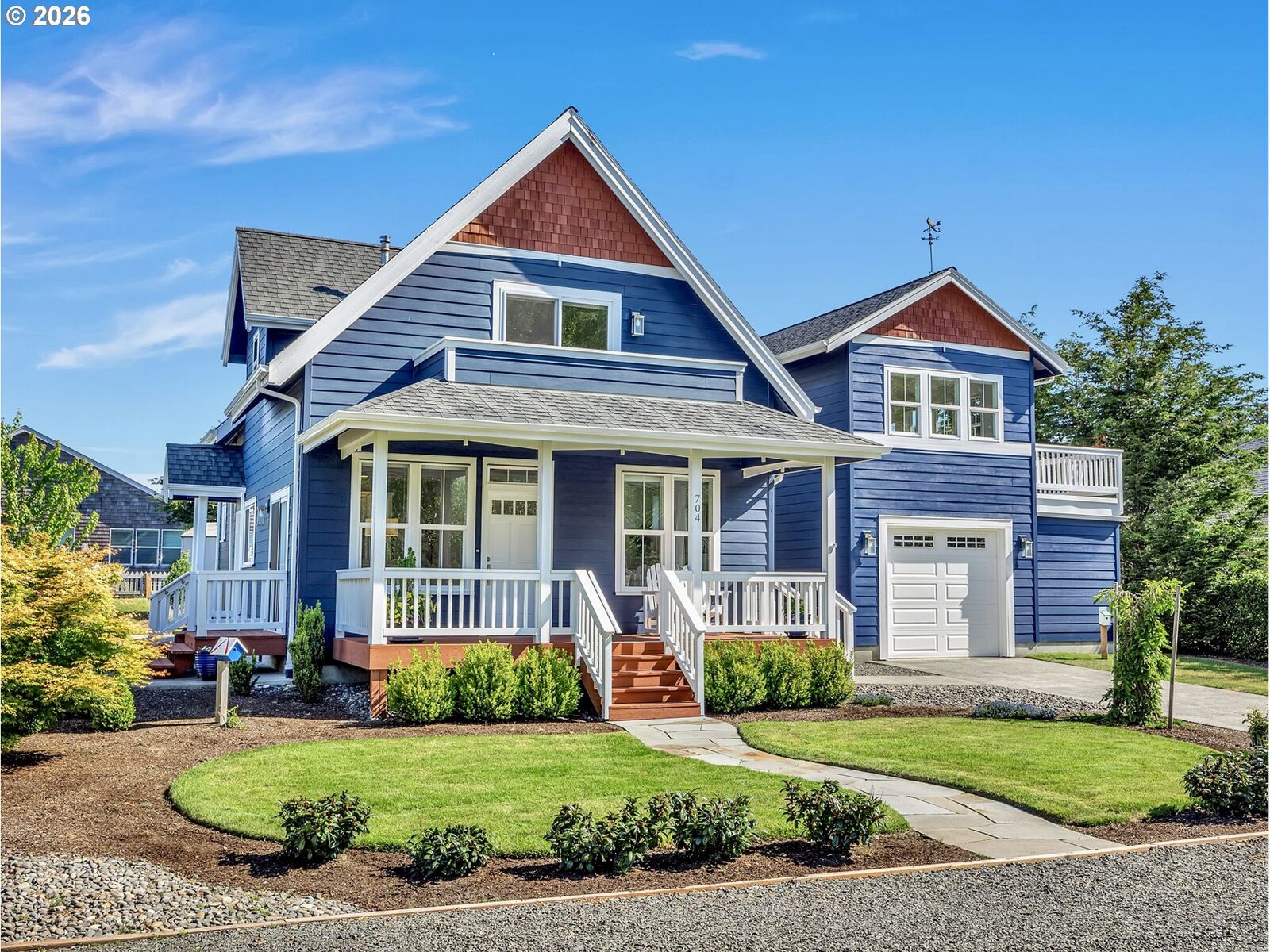 Property Photo: 704 10th St OR 97138