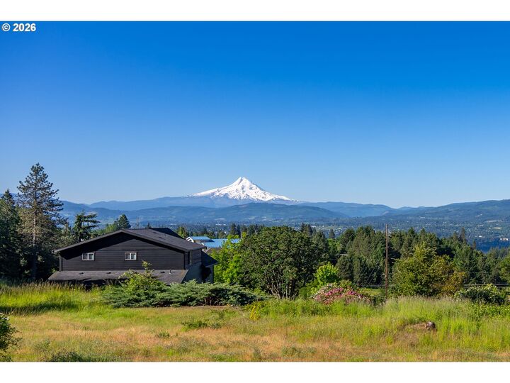 Property Photo: 1435 Catalina Ln WA 98672